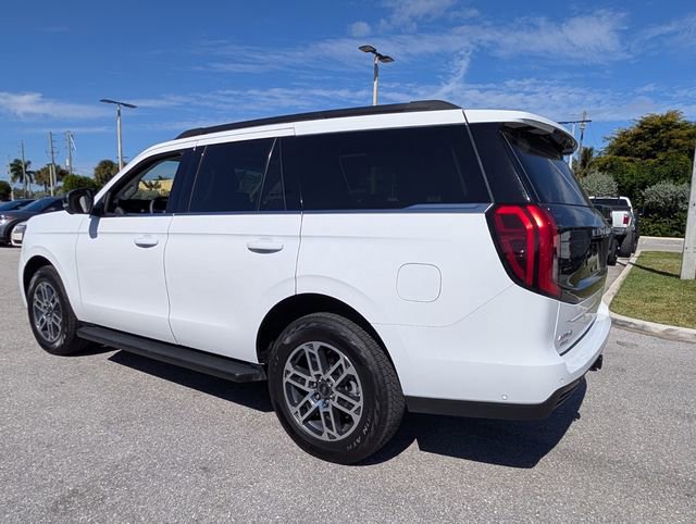 Certified 2025 Ford Expedition Active image 2