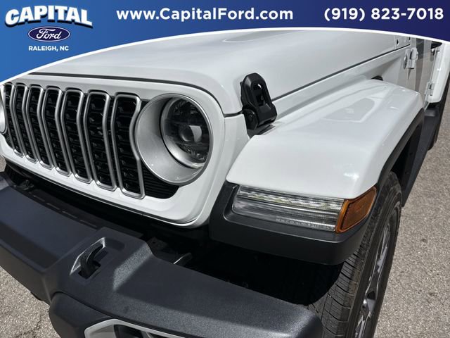 Used 2024 Jeep Wrangler Sahara w/ Safety Group image 11