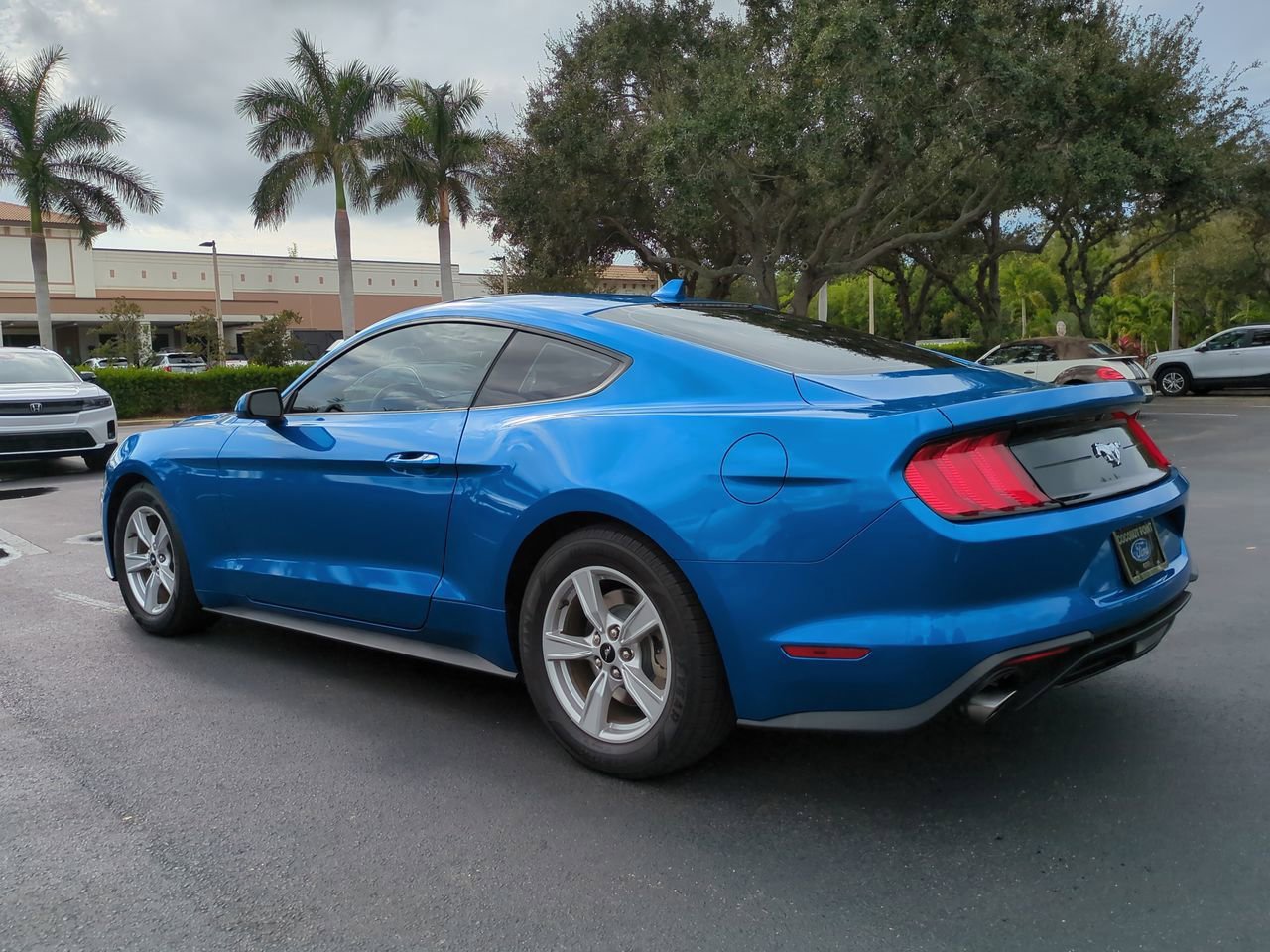 Certified 2021 Ford Mustang Coupe image 6