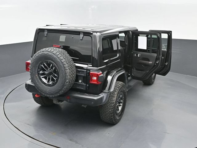 Used 2025 Jeep Wrangler Unlimited Rubicon AWD/4WD image 23