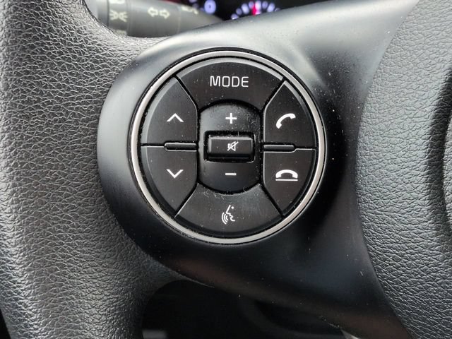 Used 2020 Kia Soul LX FWD image 30