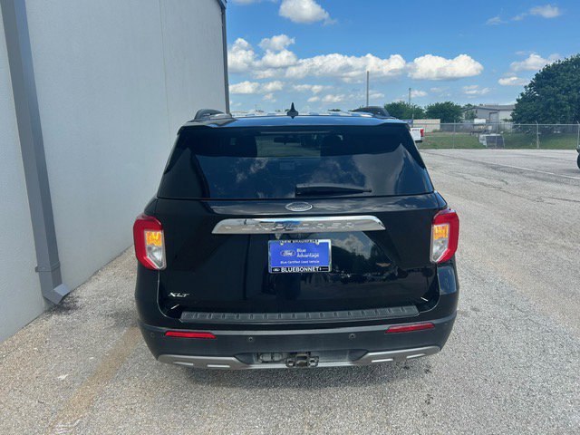 Certified 2021 Ford Explorer XLT w/ Equipment Group 202A RWD image 4