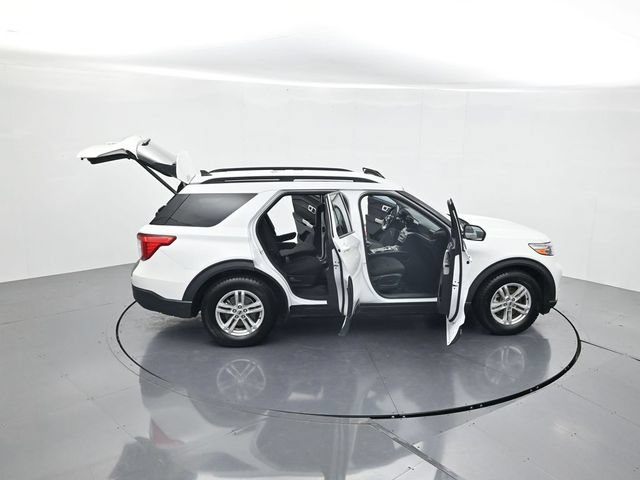 Certified 2021 Ford Explorer XLT RWD image 48