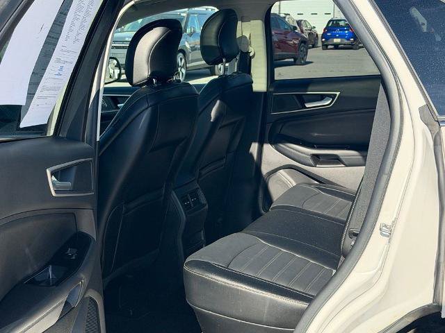 Certified 2017 Ford Edge SEL w/ Equipment Group 201A AWD/4WD image 16
