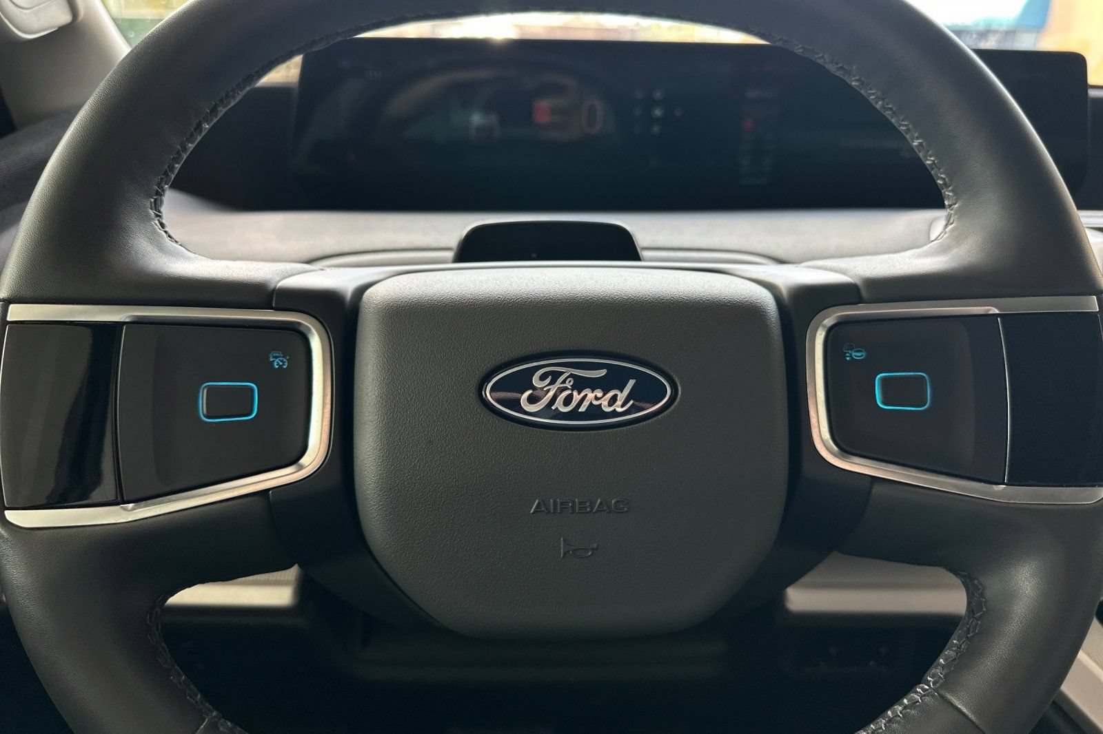 Certified 2025 Ford Expedition Active AWD/4WD image 23
