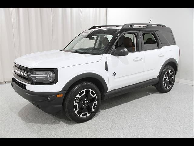 Certified 2024 Ford Bronco Sport Outer Banks AWD/4WD image 3