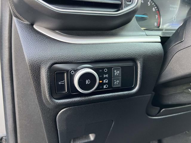 Certified 2022 Ford Explorer XLT w/ Equipment Group 202A image 14