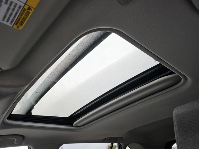 Used 2025 Toyota RAV4 XLE image 17