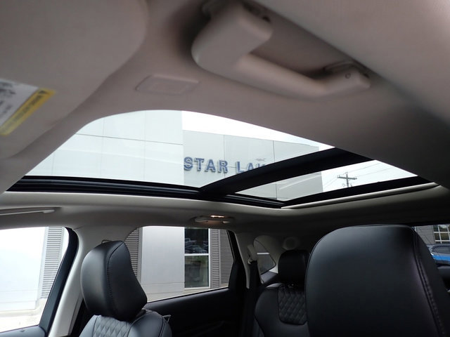 Certified 2024 Ford Edge Titanium image 18