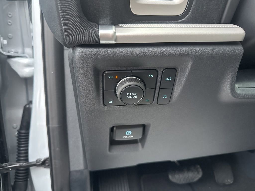 Certified 2025 Ford Expedition Active image 19