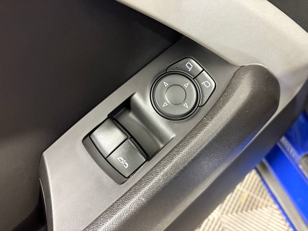 Used 2020 Chevrolet Camaro LT RWD image 12