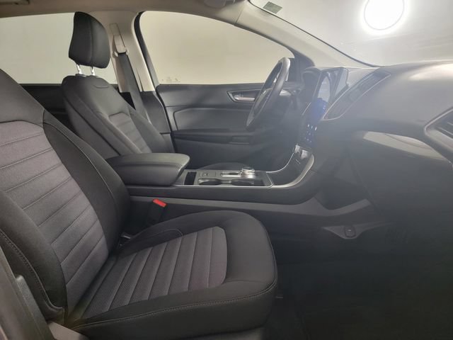 Certified 2023 Ford Edge SE w/ Black Appearance Package AWD/4WD image 17
