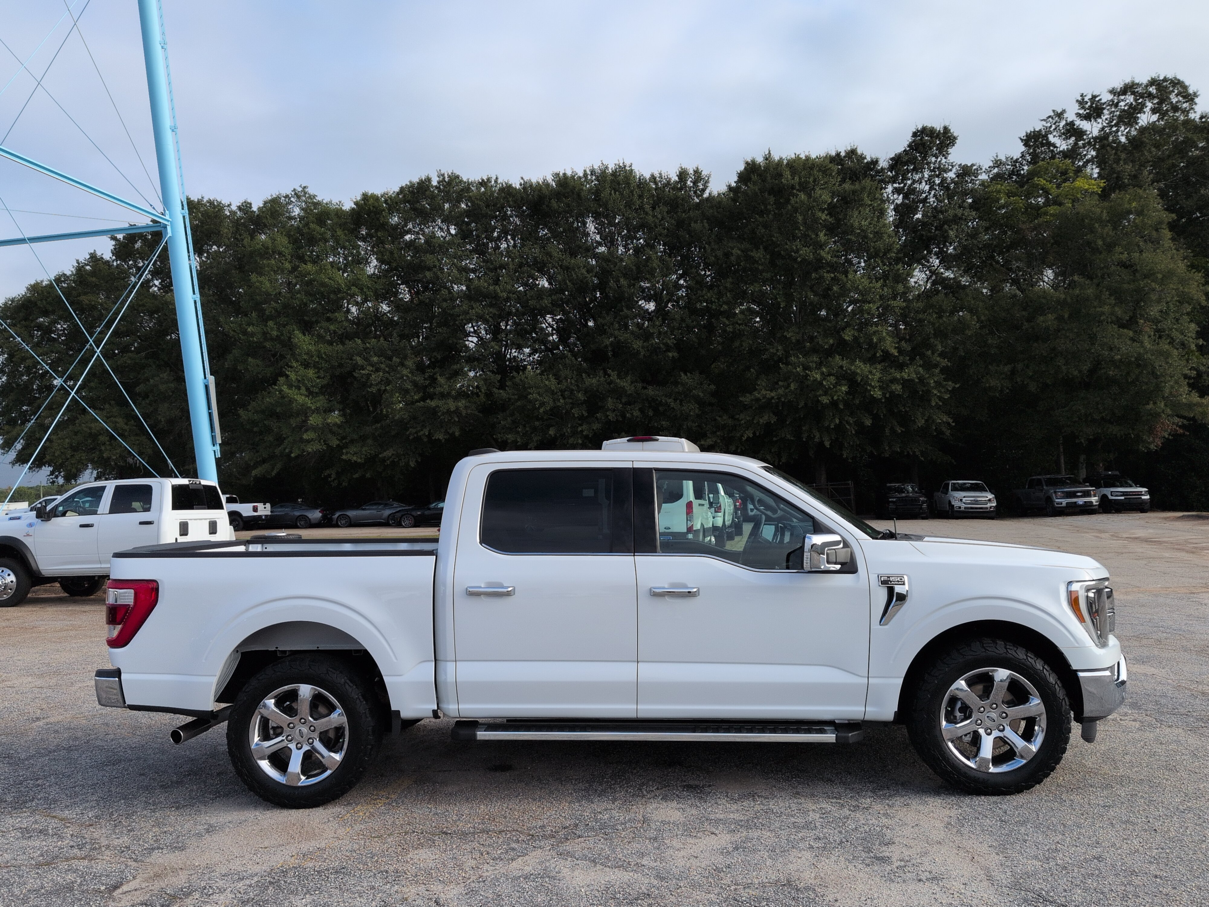 Certified 2022 Ford F150 Lariat w/ Equipment Group 502A High RWD image 2
