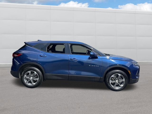 Used 2023 Chevrolet Blazer LT AWD/4WD image 9