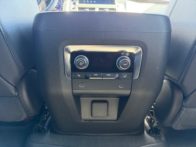 Used 2022 Chevrolet Tahoe High Country AWD/4WD image 11