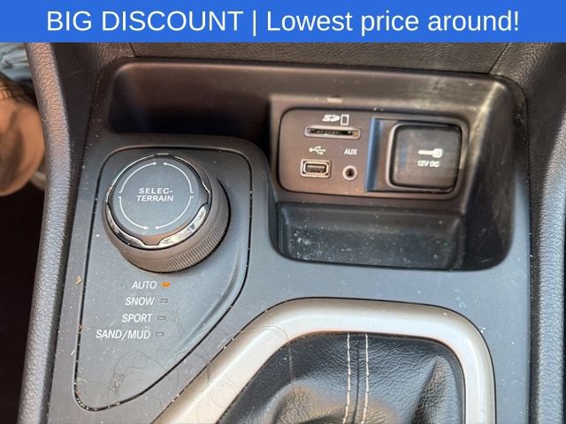 Used 2017 Jeep Cherokee Latitude w/ True North Edition AWD/4WD image 28