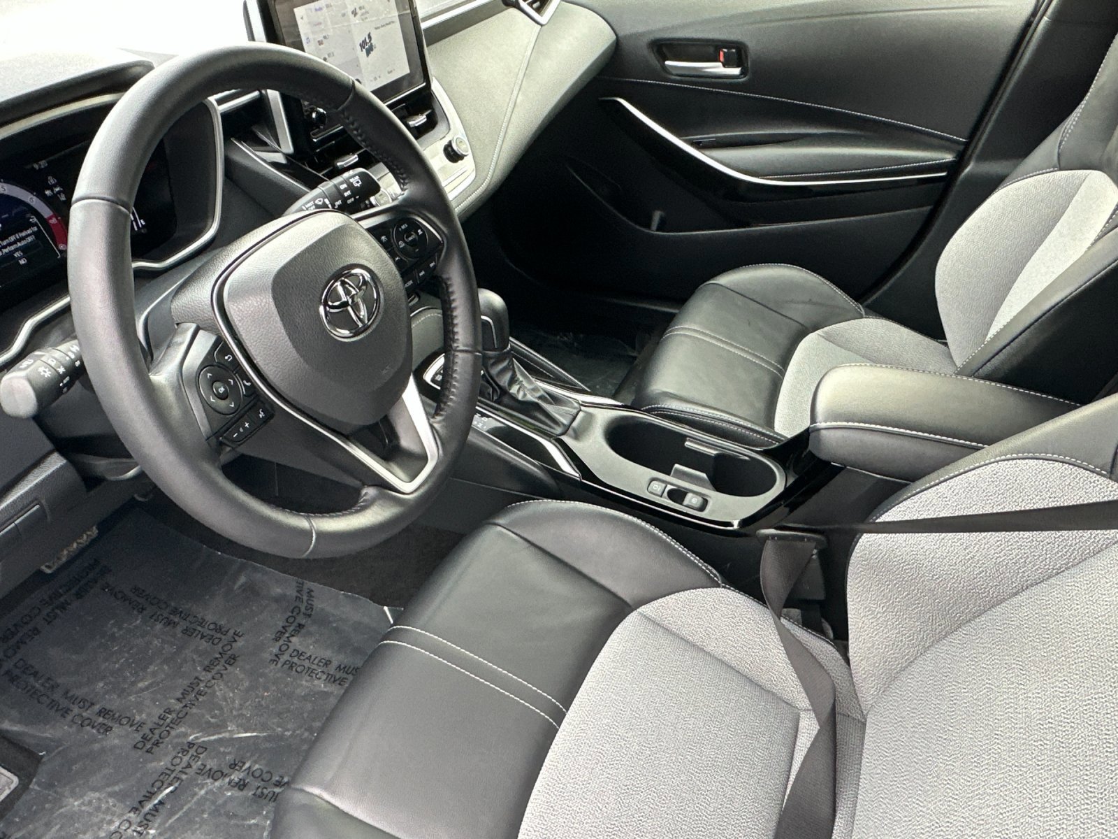 Used 2025 Toyota Corolla XSE image 10