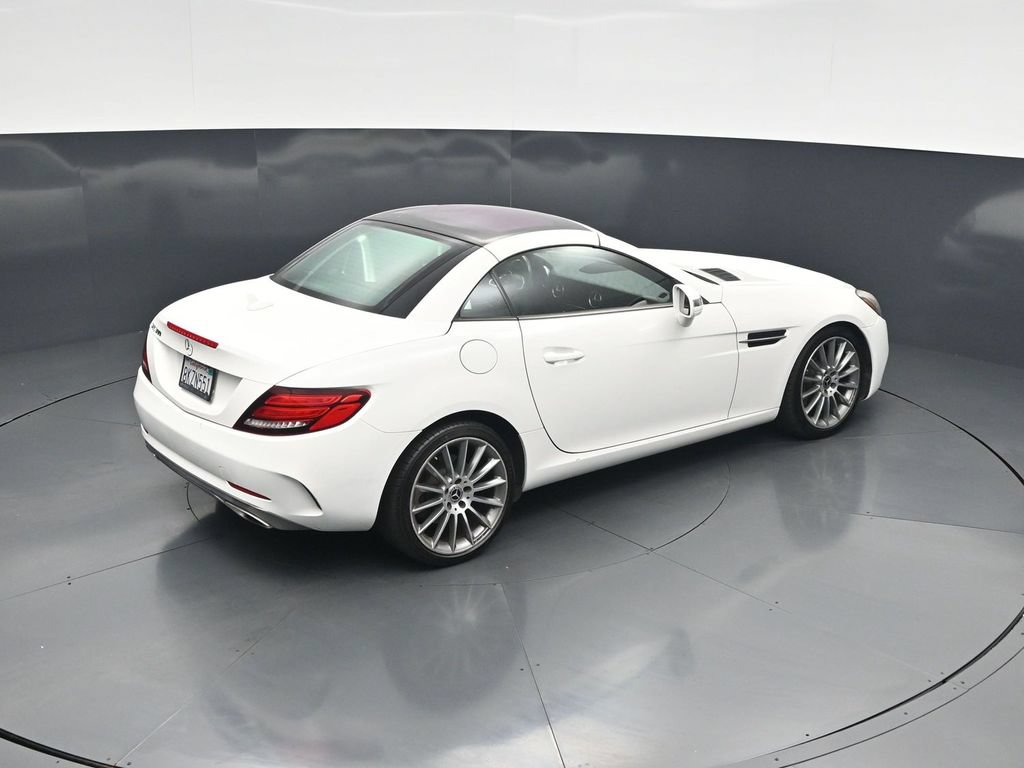 Used 2017 Mercedes-Benz SLC 300 image 35