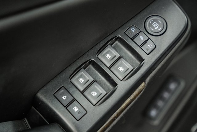 Used 2017 Chevrolet Suburban LT image 48