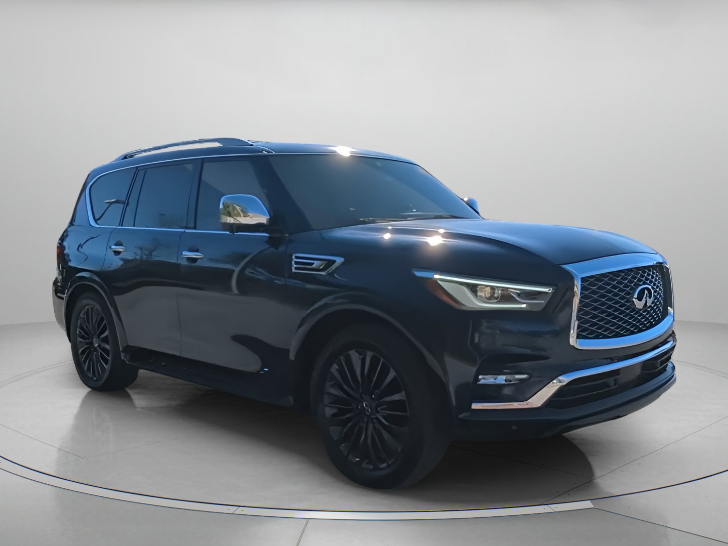 Used 2022 INFINITI QX80 Sensory w/ Cargo Package image 2