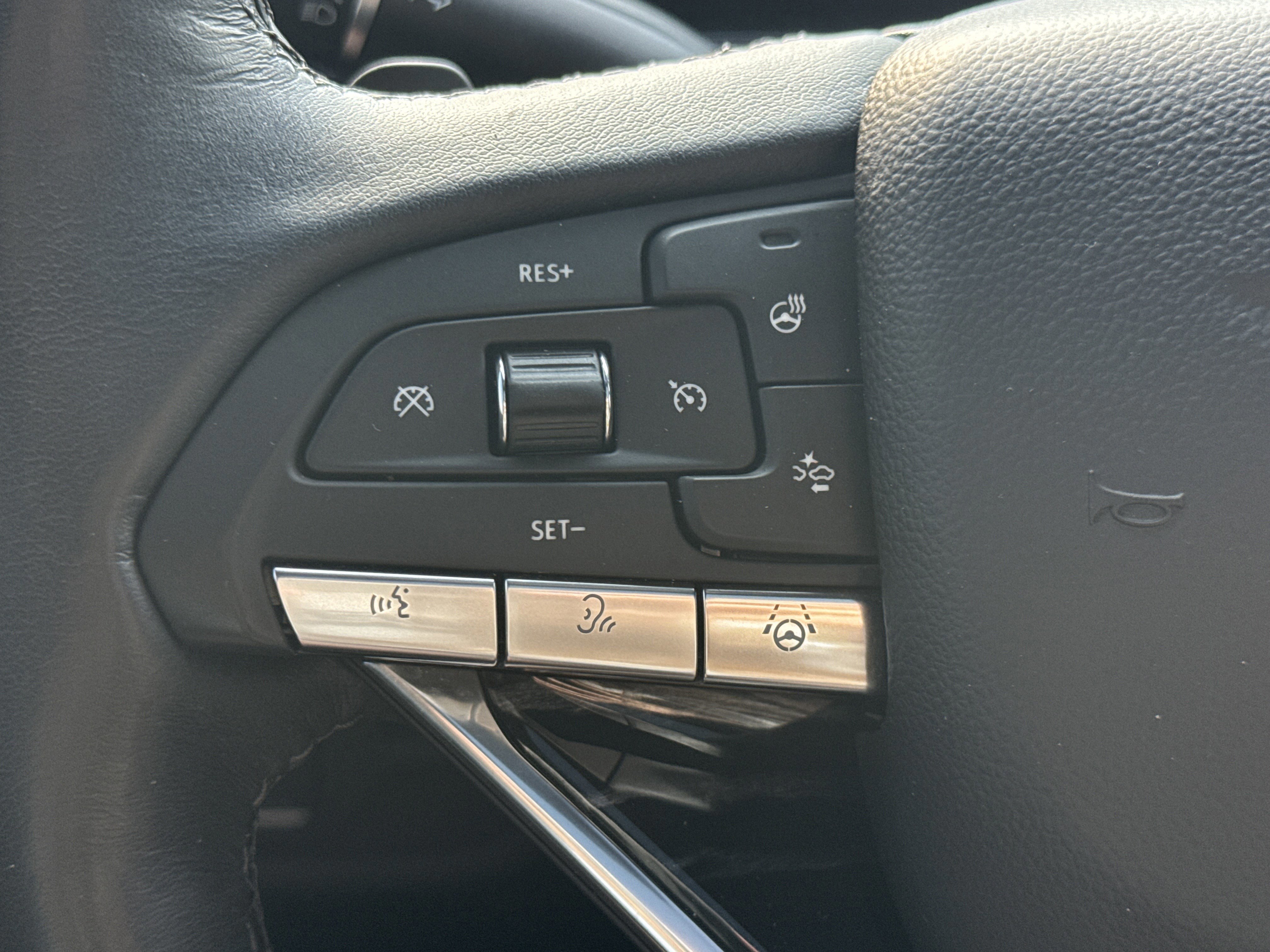 Used 2023 Cadillac Escalade Sport w/ Touring Package image 16