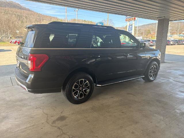 Certified 2023 Ford Expedition XLT RWD image 4