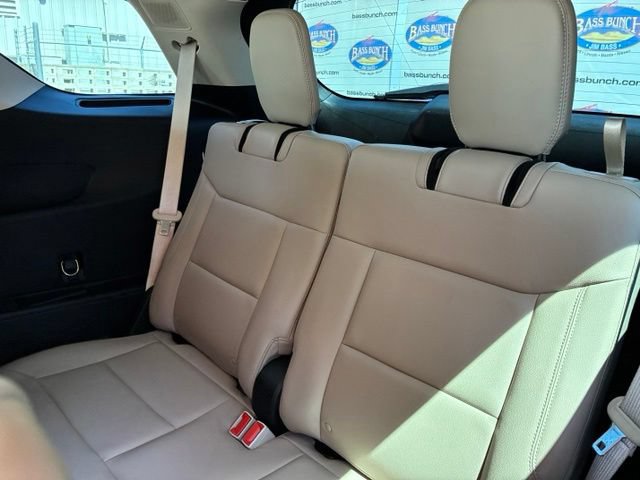 Certified 2023 Ford Explorer Limited AWD/4WD image 10