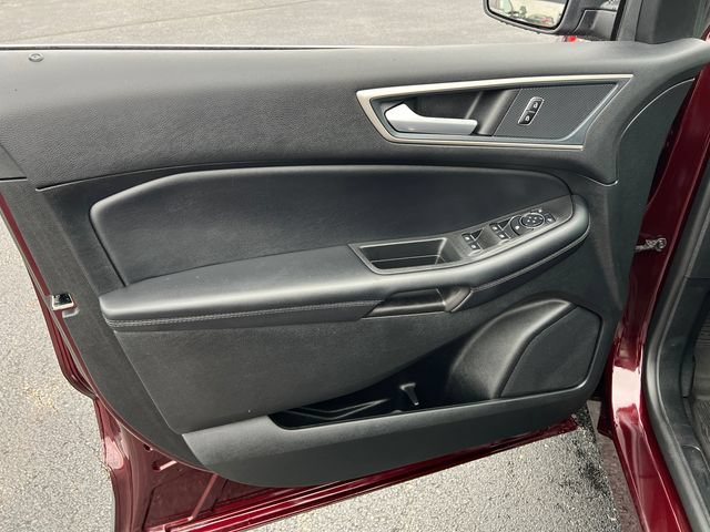 Certified 2024 Ford Edge SEL w/ Convenience Package AWD/4WD image 11