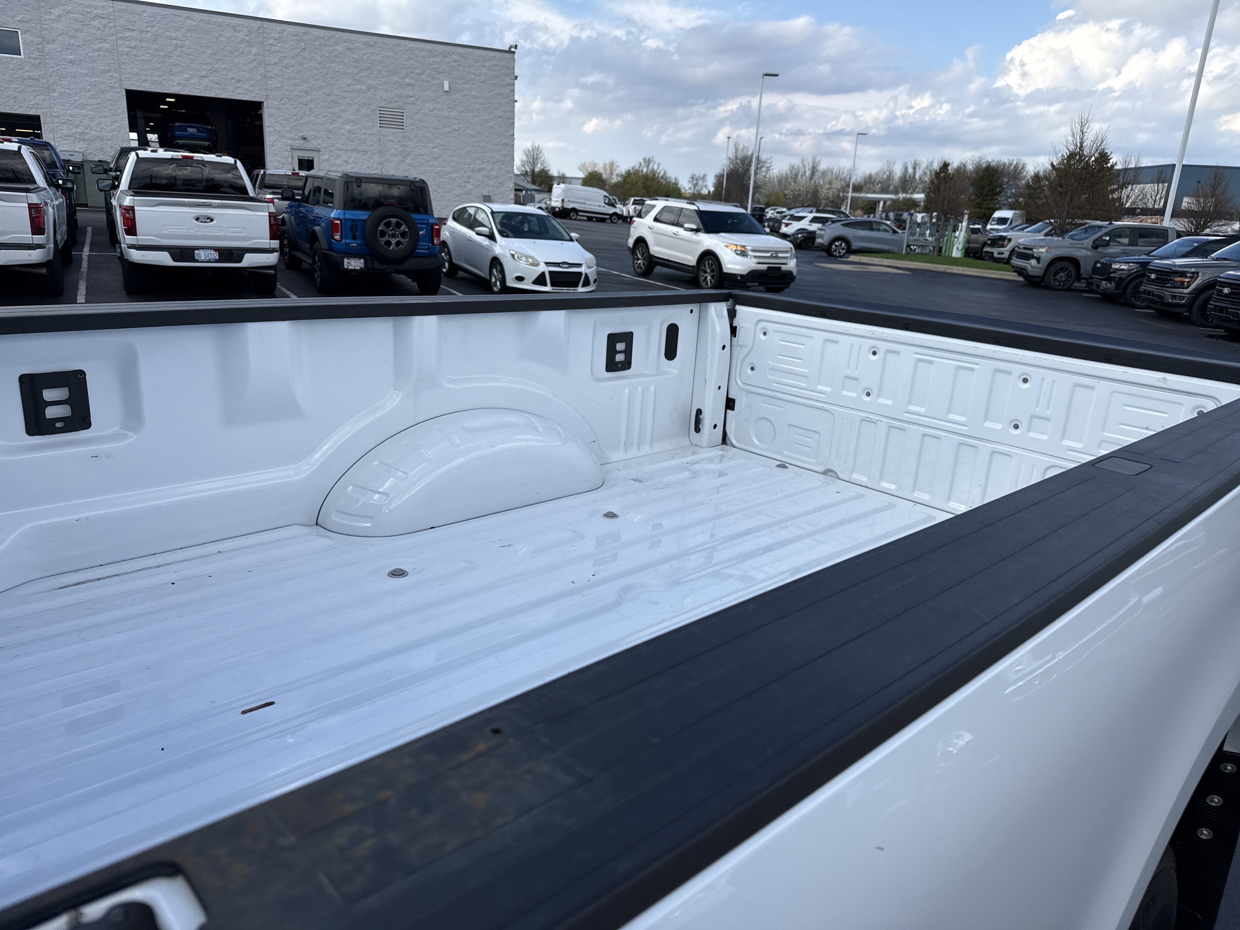 Certified 2024 Ford F250 XL w/ XL Chrome Package AWD/4WD image 6