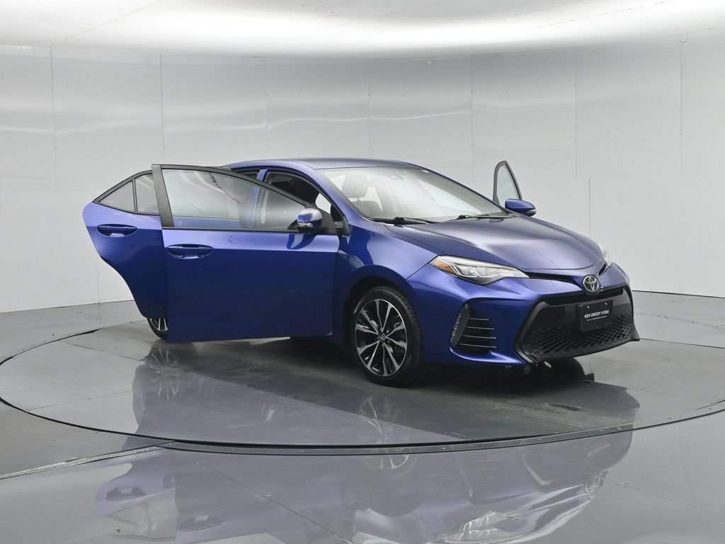 Used 2017 Toyota Corolla SE w/ Carpet Mat Package (TMS) FWD image 31