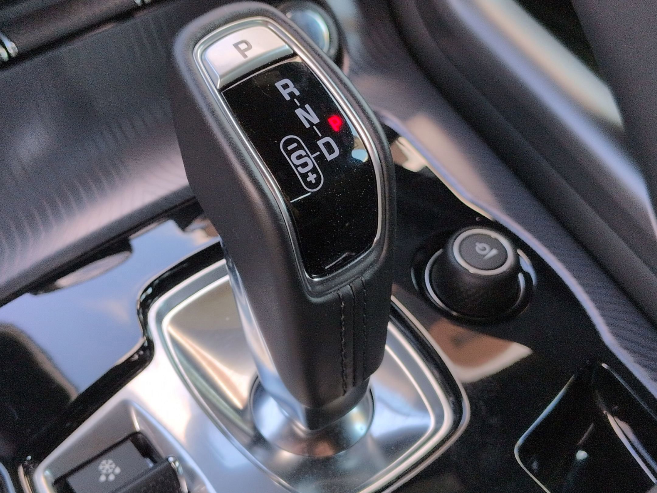 Used 2024 Jaguar F-TYPE R-Dynamic image 28