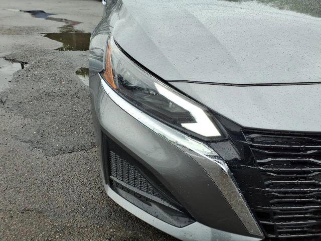Used 2023 Nissan Altima 2.5 SV FWD image 9