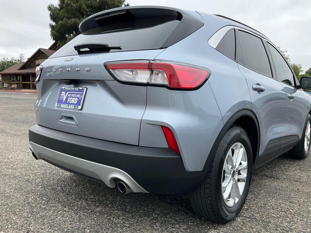 Certified 2022 Ford Escape SE image 13