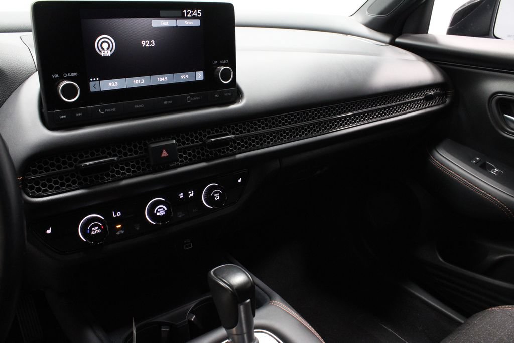 Used 2025 Honda HR-V Sport image 29