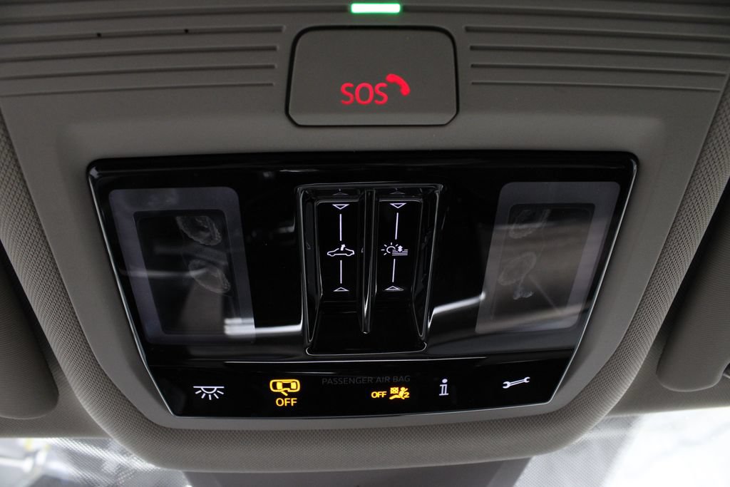 Used 2024 Volkswagen Atlas SEL Premium R-Line AWD/4WD image 36