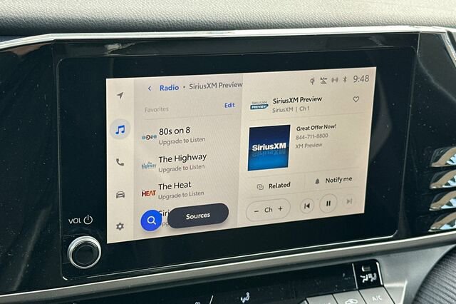 Used 2025 Toyota Camry SE image 15