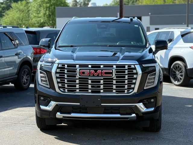 Used 2025 GMC Yukon XL Denali AWD/4WD image 34