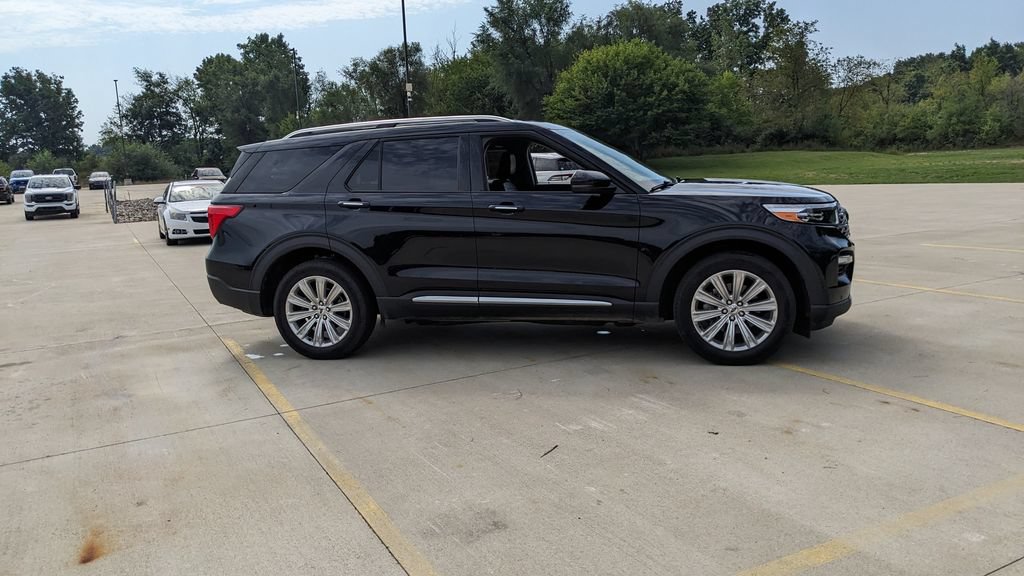 Certified 2024 Ford Explorer Limited w/ Limited Technology Package AWD/4WD image 2