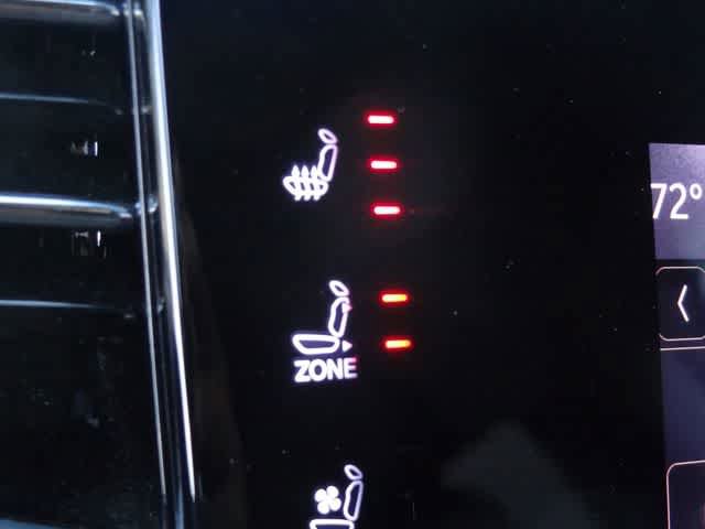 Used 2024 Jeep Wagoneer L Series II w/ Flexible Seating Group AWD/4WD image 36
