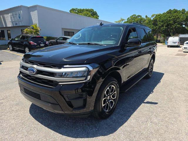 Certified 2024 Ford Expedition XLT AWD/4WD image 3