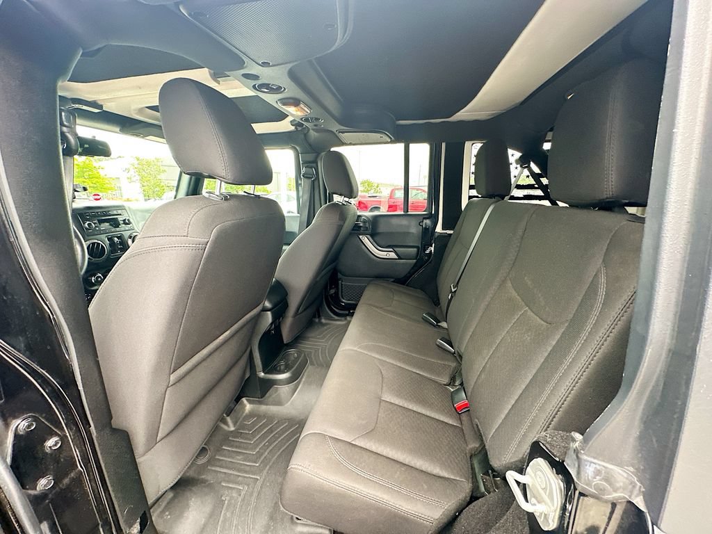 Used 2018 Jeep Wrangler Unlimited Sport S AWD/4WD image 4