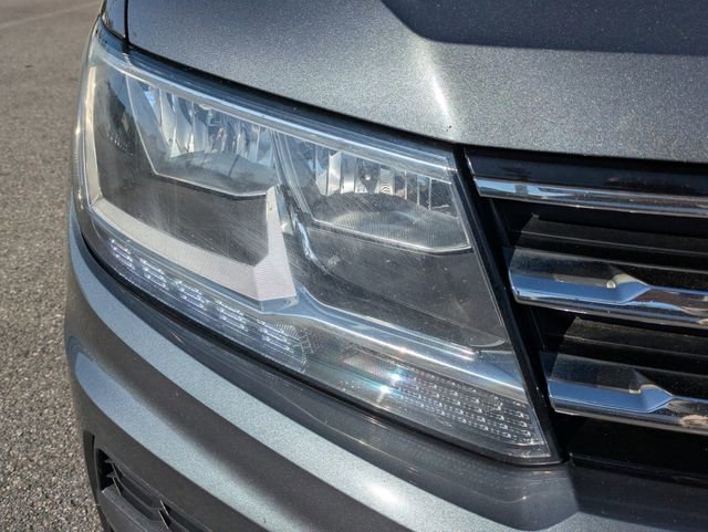 Used 2018 Volkswagen Tiguan SE image 10