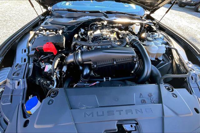Certified 2025 Ford Mustang Coupe image 18