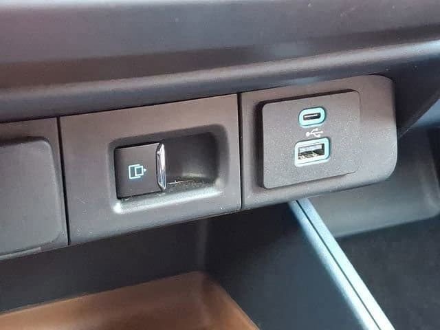 Certified 2022 Ford Maverick Lariat w/ Lariat Luxury Package image 27