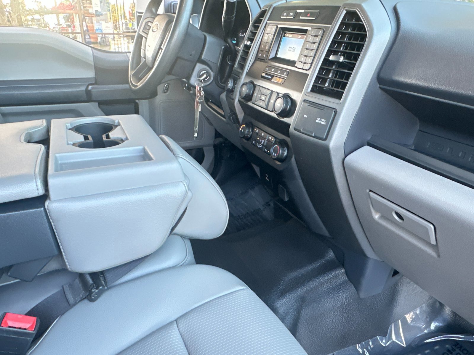 Certified 2022 Ford F350 XL w/ Power Equipment Group image 16