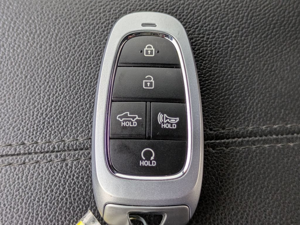 Used 2024 Hyundai Santa Cruz SEL FWD image 28