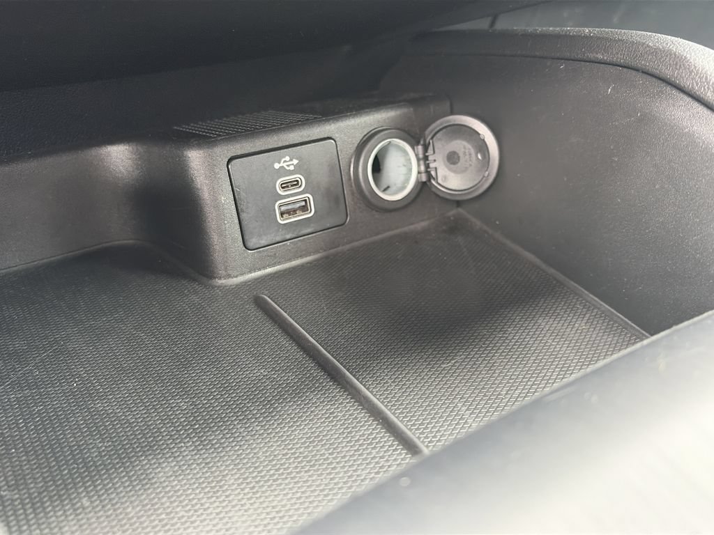 Certified 2025 Ford Escape ST-Line FWD image 25