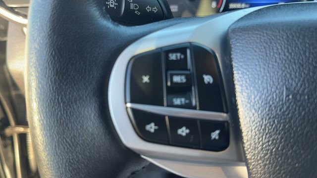 Certified 2022 Ford Explorer XLT w/ Equipment Group 202A image 19