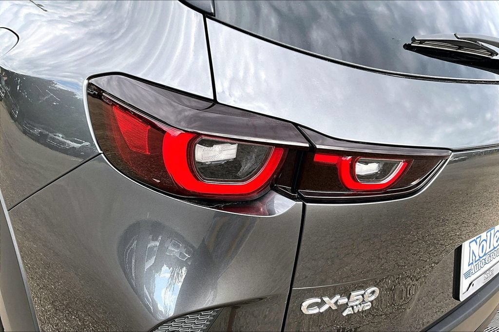 Used 2025 MAZDA CX-50 AWD 2.5 Hybrid w/ Premium Pkg image 30