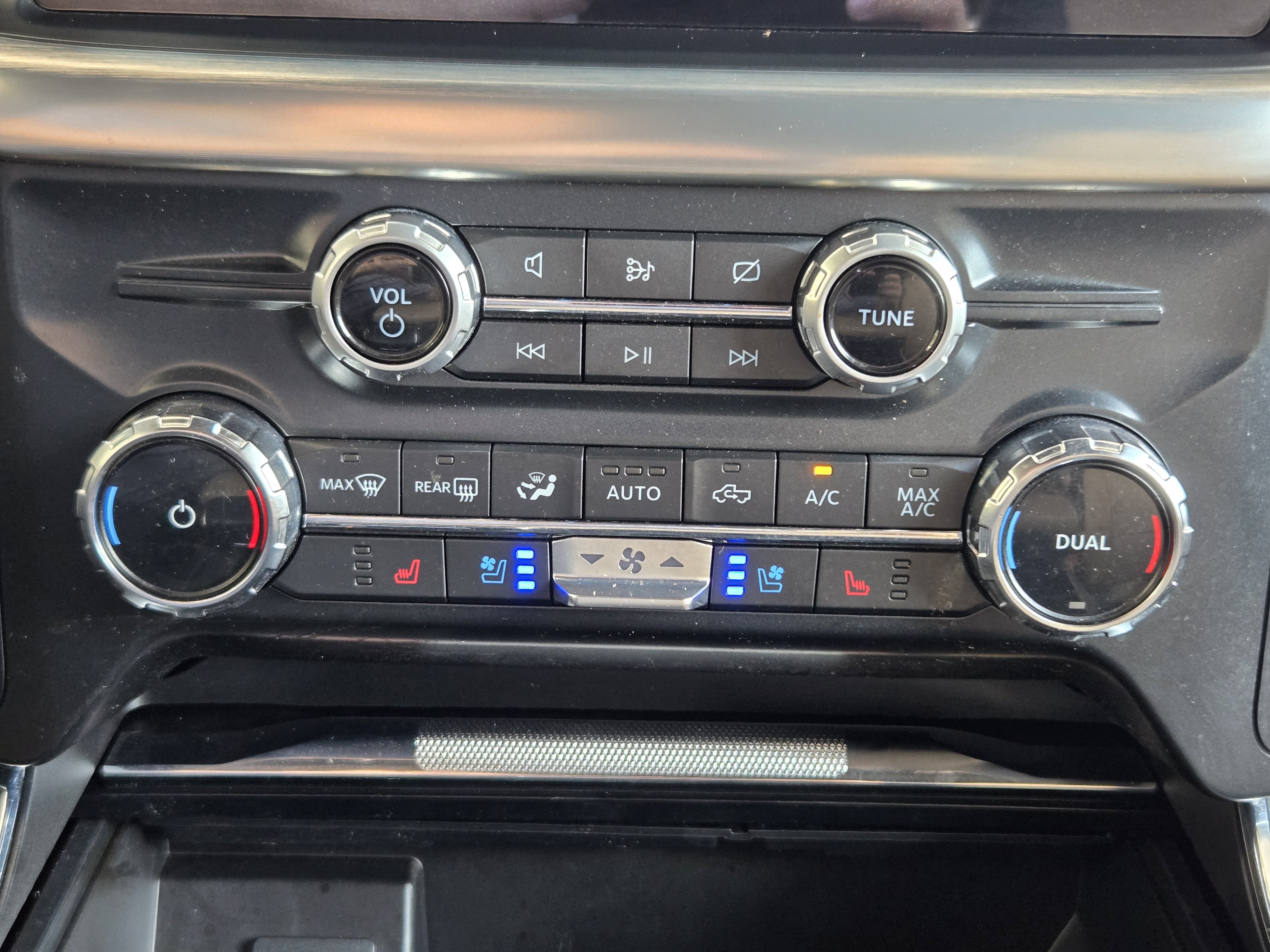 Certified 2022 Ford F150 Lariat AWD/4WD image 14